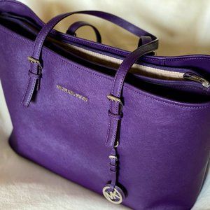 Michael Kors Large Saffiano Leather Laptop Tote (Purple)